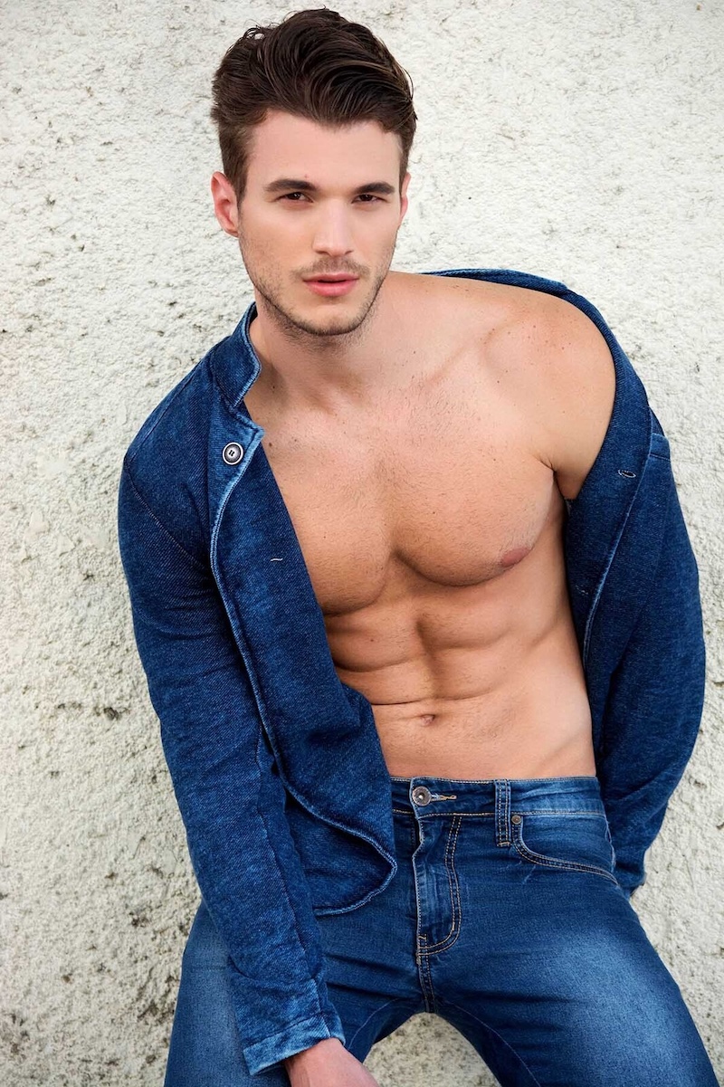 Alex Trevelin Naked, But We Want More! | Daily Dudes @ Dude Dump