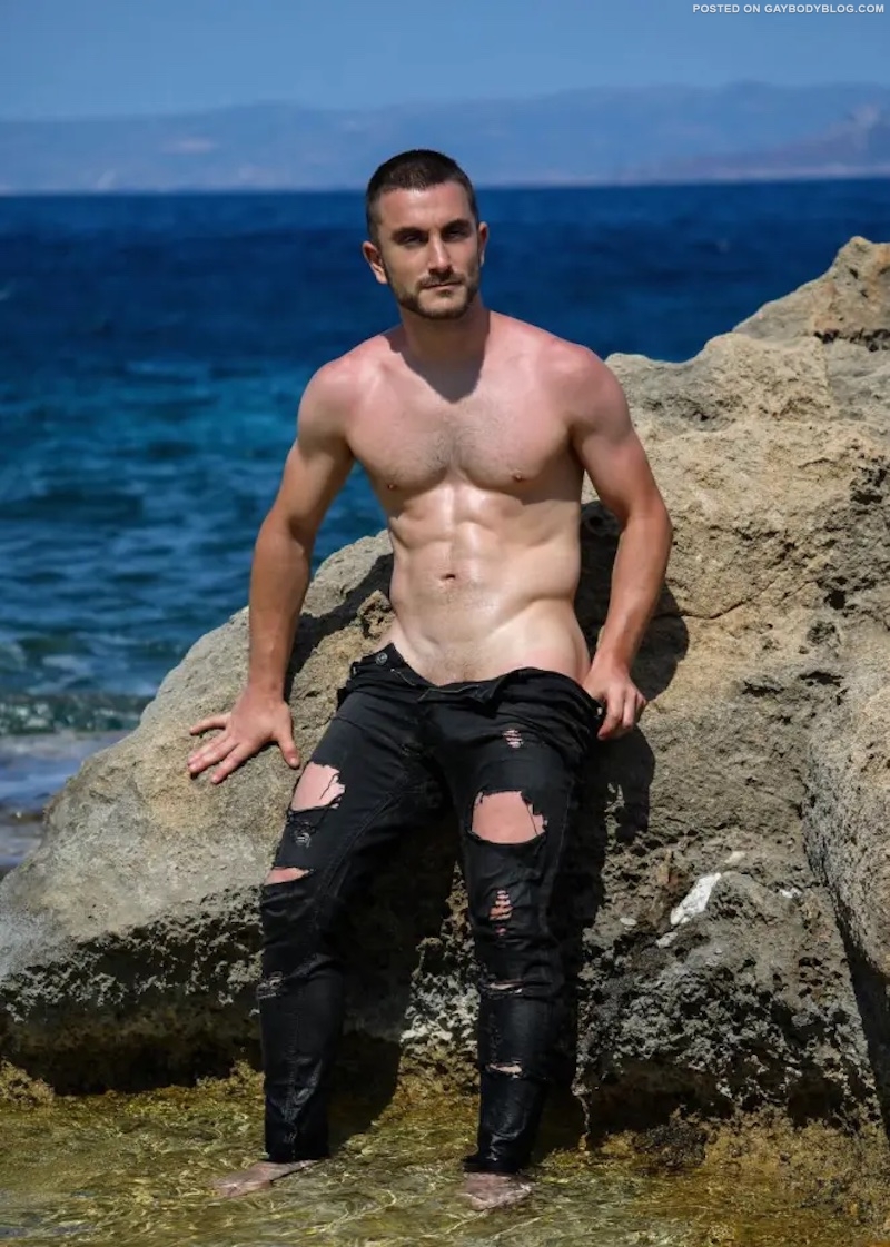 Anonymous Nude Beach Jock Shows It All! | Daily Dudes @ Dude Dump