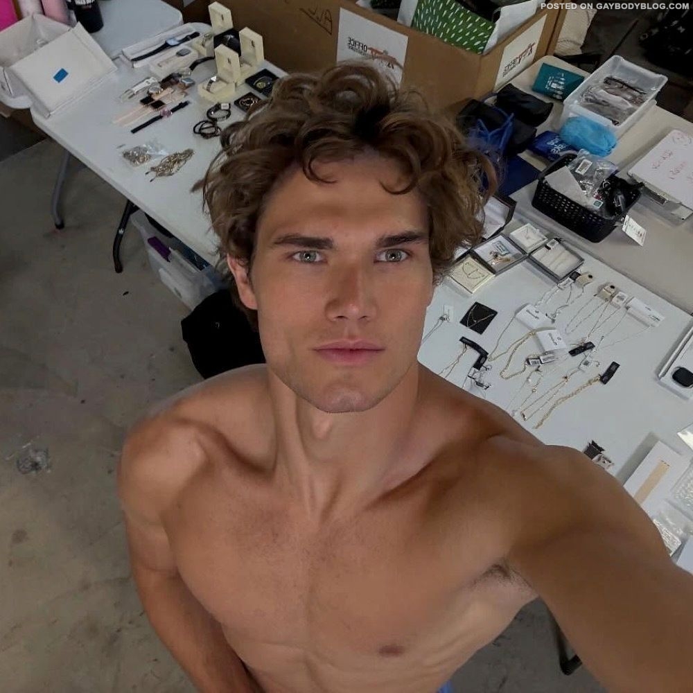 Behind the Camera: Male Models | Daily Dudes @ Dude Dump