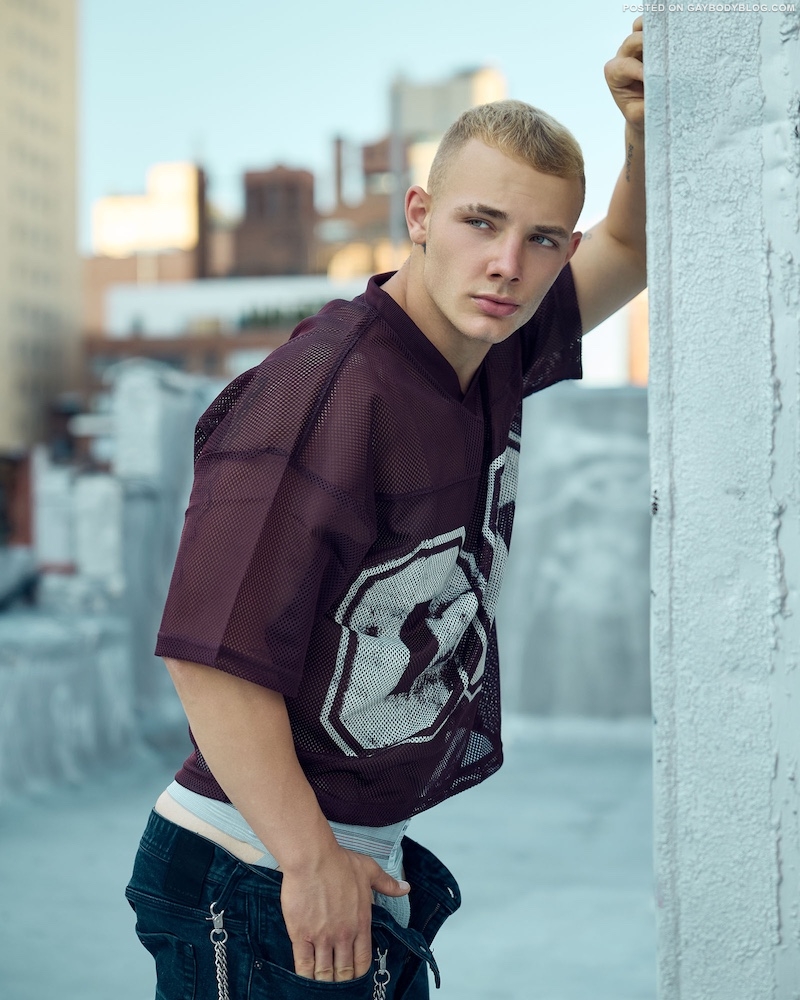 Blond Jock Boy Sean Michael Shows Bulge | Daily Dudes @ Dude Dump