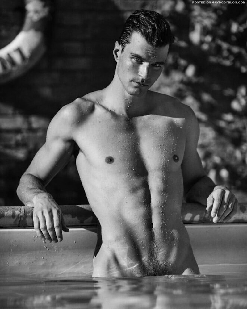 British Male Model Arran Sly Back 14 Years Later! | Daily Dudes @ Dude Dump