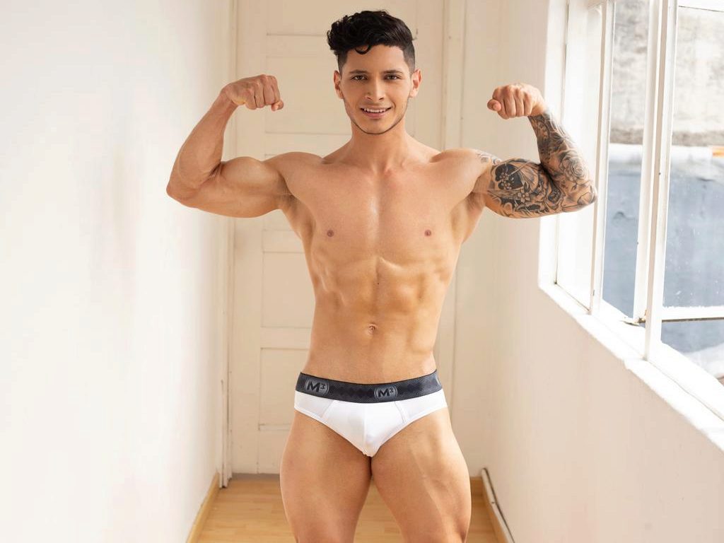 Buff Latino Webcam Model Marcel Crawford | Daily Dudes @ Dude Dump