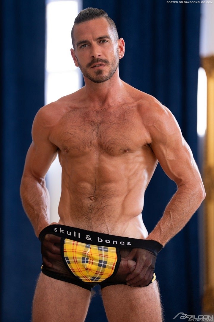 Famous Thick Muscle Dick From Top Paddy O’Brian! | Daily Dudes @ Dude Dump