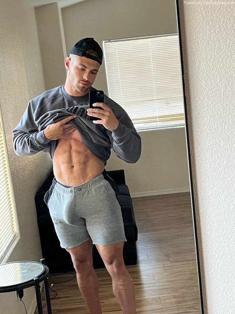 Fitness Model Colton Wergin Is Big All Over! | Daily Dudes @ Dude Dump