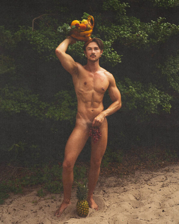 Getting Creative With Naked Model David Wright | Daily Dudes @ Dude Dump