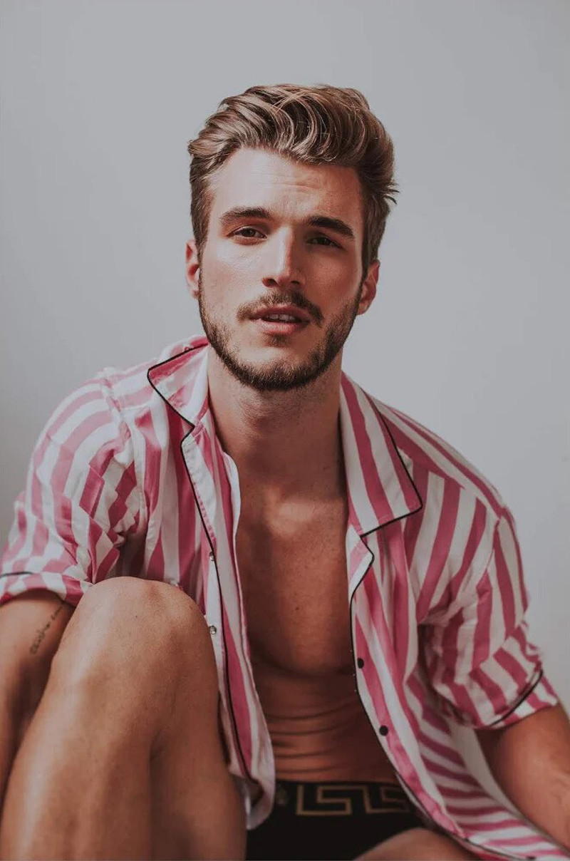 Gorgeous Brazilian Male Model Alex Trevelin | Daily Dudes @ Dude Dump