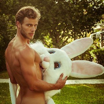 Here comes Peter Cottontail! | Daily Dudes @ Dude Dump