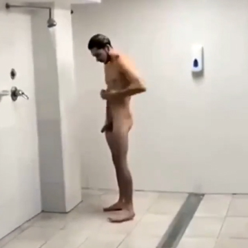 Horny dude getting a boner while showering | Daily Dudes @ Dude Dump