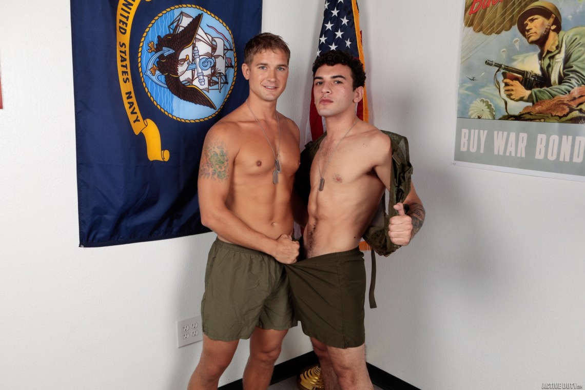 HORNY SOLDIERS TAKE TURNS IN FUCKING | Daily Dudes @ Dude Dump