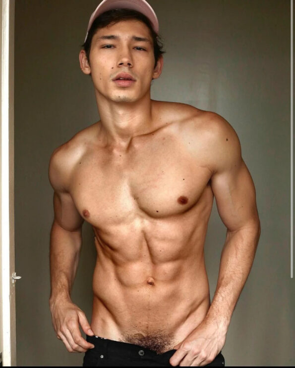 Hung Young Fernando Skinner Naked And Hard! | Daily Dudes @ Dude Dump