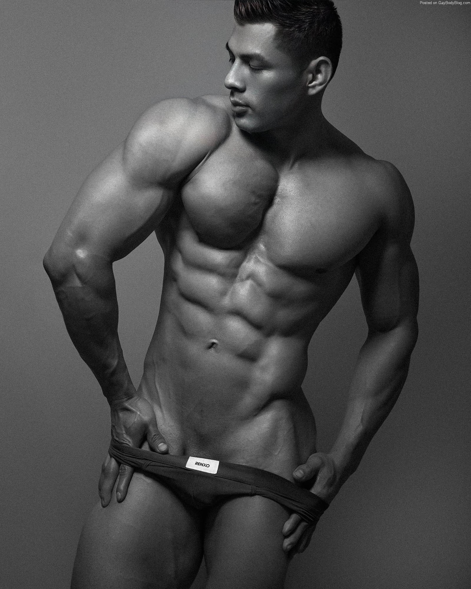 Hunk Dick Matews Is One For All The Physique Fans | Daily Dudes @ Dude Dump