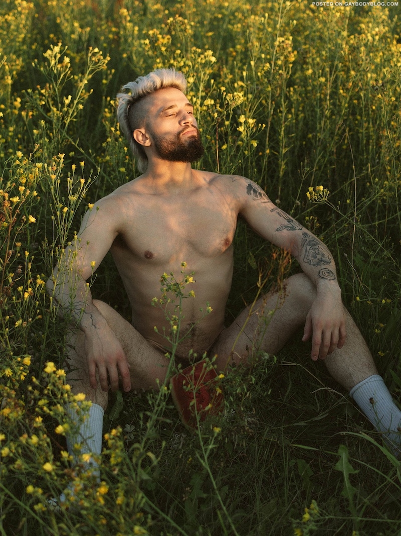 Outdoor Uncut Cock With Max (aka neofed) | Daily Dudes @ Dude Dump