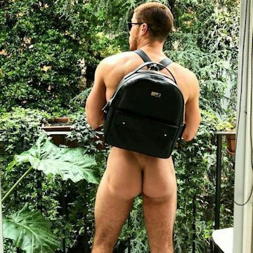 Peachy keen — Baby got backpack | Daily Dudes @ Dude Dump