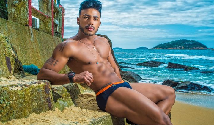 Pedro Henrique Souza warms the coast of | Daily Dudes @ Dude Dump