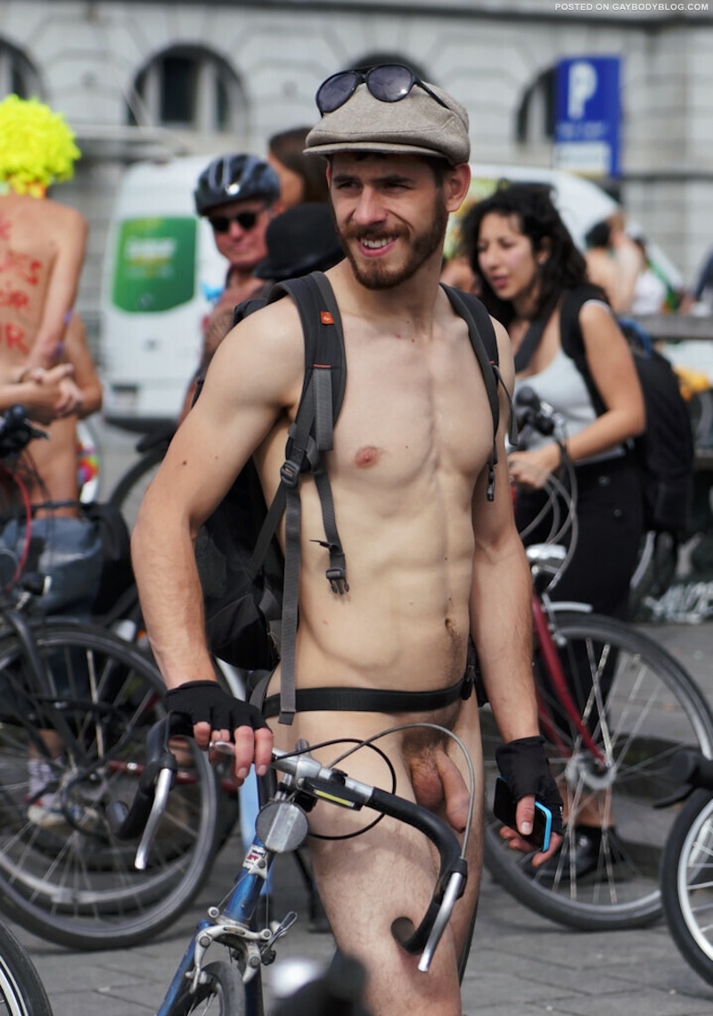 Public Cocks On Display! | Daily Dudes @ Dude Dump