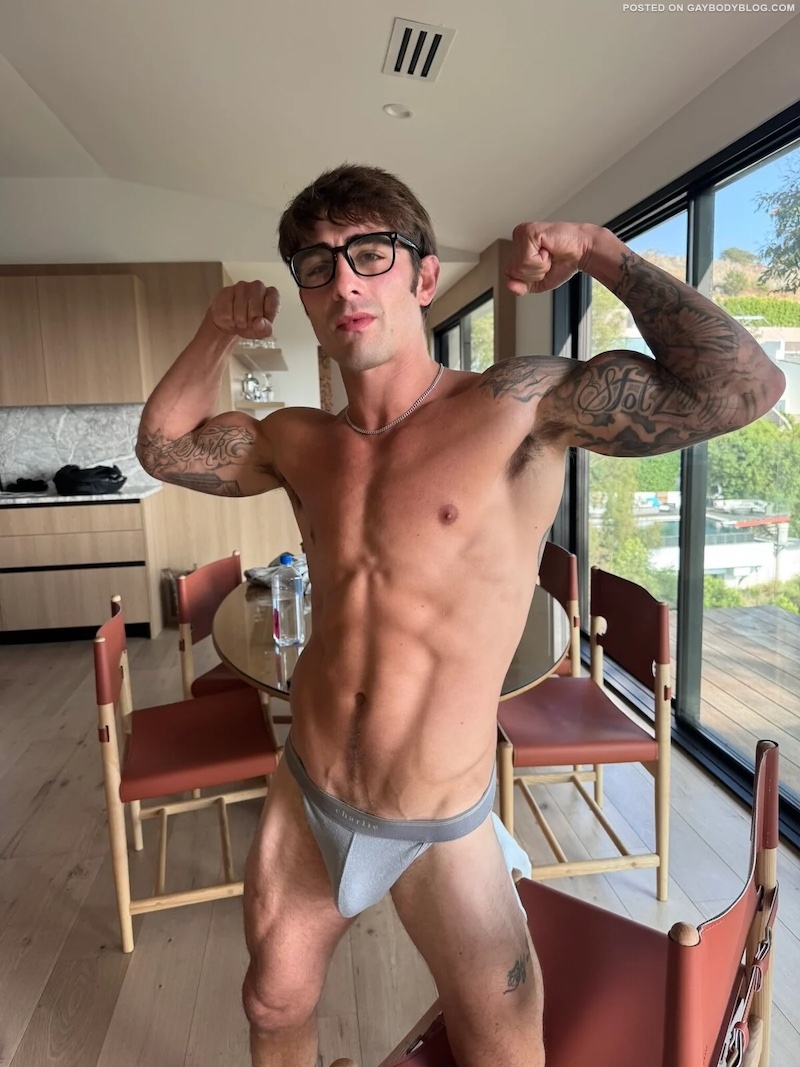 Sexy Underwear Guys Bulging & Showing More | Daily Dudes @ Dude Dump