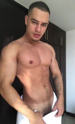 Showing off my body and cock – Thomas Parker | Daily Dudes @ Dude Dump