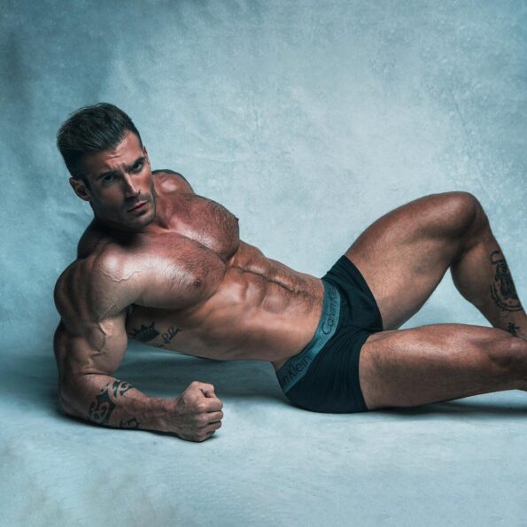 Super Handsome Bodybuilder Julian Arroyuelo | Daily Dudes @ Dude Dump