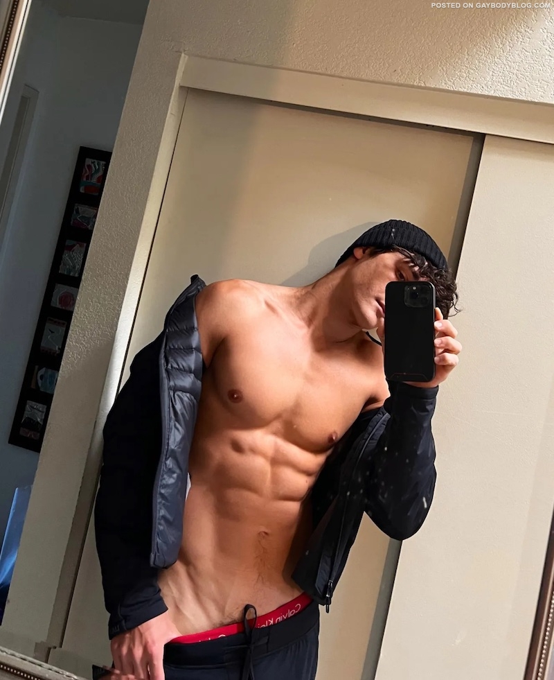The Big Twunk Cock Of Fit Boy Jake | Daily Dudes @ Dude Dump