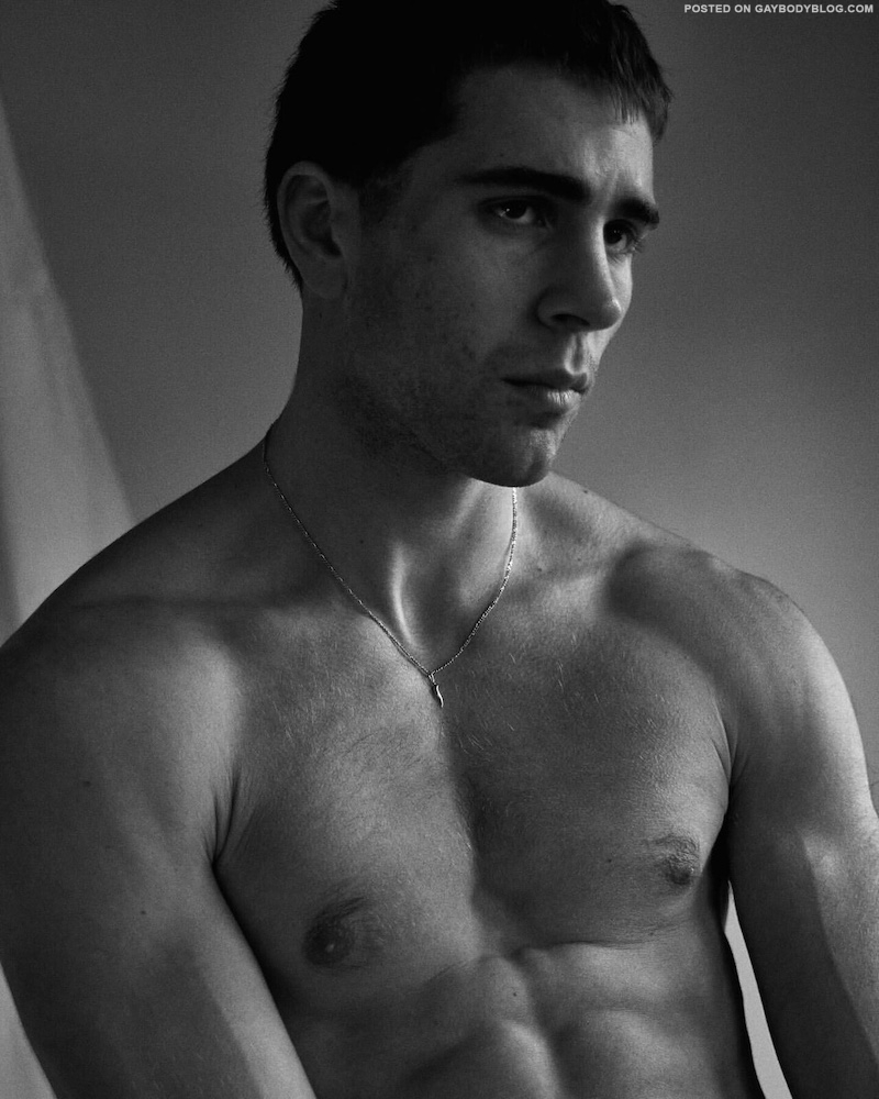 The Sexy Cock Bulge Of Nicky J White | Daily Dudes @ Dude Dump