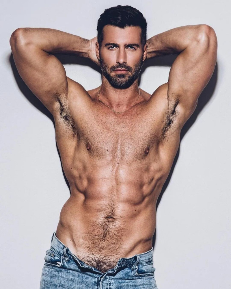 You Need To See How Much Hotter Justin Clynes Is | Daily Dudes @ Dude Dump