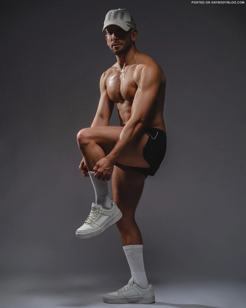 Yuval Has A Big Daddy Dick Bulge To Share! | Daily Dudes @ Dude Dump